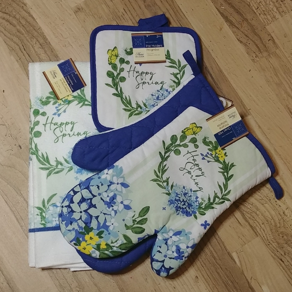 NWT Happy Spring Floral Oven Mitt Set - Blue, Green and White 4pcs